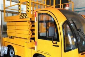 宜興車載式升降機(jī)   廠家直銷